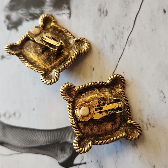 1980s PORTS clip on earrings - Picture 6 of 10